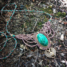 Charger l&#39;image dans la galerie, Collier Malachite &amp; Scarabée
