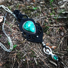 Charger l&#39;image dans la galerie, Talisman Malachite argenté
