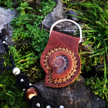 Charger l&#39;image dans la galerie, Coffret Talisman Ammonite &amp; Porte clefs
