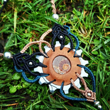 Charger l&#39;image dans la galerie, Collier pignon Ammonite
